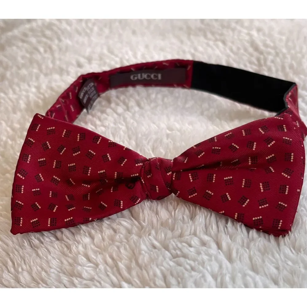 Authentic Gucci Red Geometric Silk Bow Tie